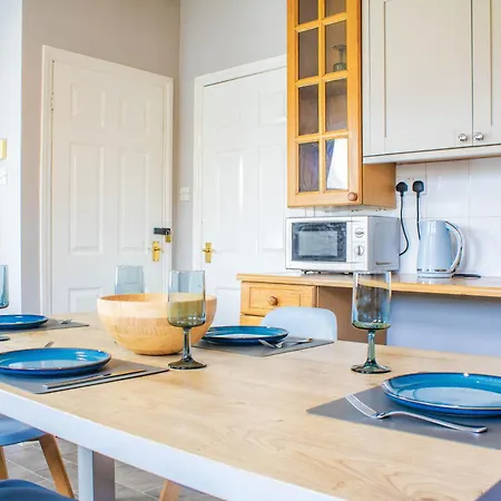 Spacious 3-bed House In Near & Centre With Free Parking & Wifi * Йорк