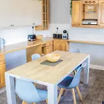 Apartamento Spacious 3-bed House In Near & Centre With Free Parking & Wifi York
