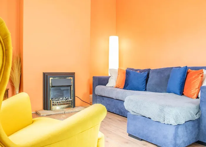 3 Bed House - Free Parking - 10 Minutes To Centre - Perfect For Families, Contractors And Relocators - Long Rates Available York