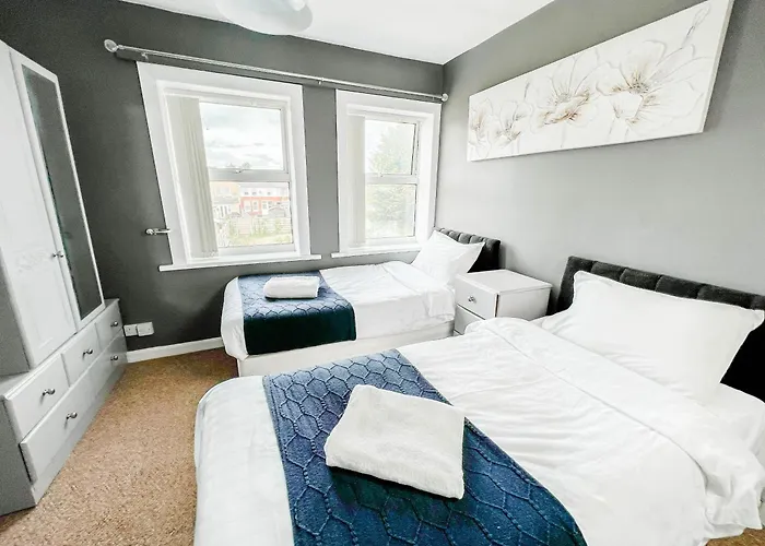 Appartement 3 Bed House - Free Parking - 10 Minutes To Centre - Perfect For Families, Contractors And Relocators - Long Rates Available York